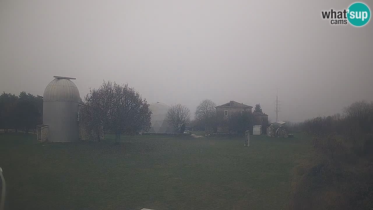 Cámara web en vivo del Observatorio de Višnjan: explora el cielo, los asteroides, cometas y meteoroides