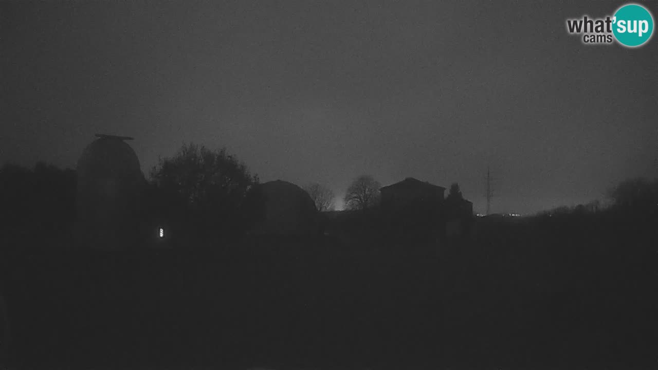 Višnjan Observatory Live Webcam – Explore the Sky, Asteroids, Comets, and Meteoroids
