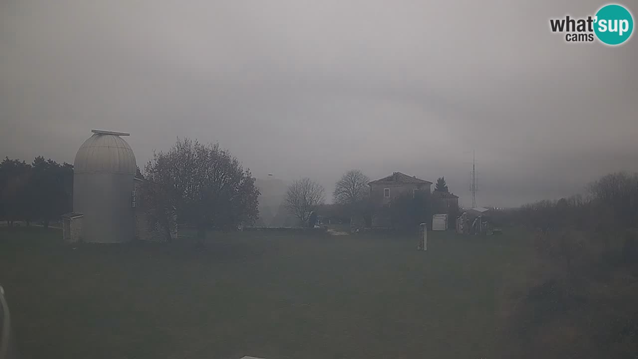 Višnjan-Observatorium Live Webcam – Explore the Sky, Asteroids, Comets, and Meteoroids