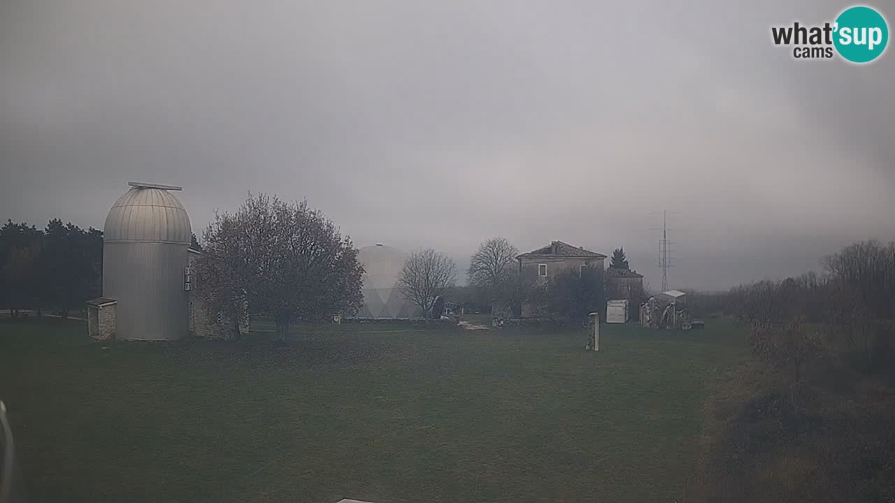 Observatorij Višnjan spletna kamera – Odkrivajte nebo, asteroide, komete in meteorite