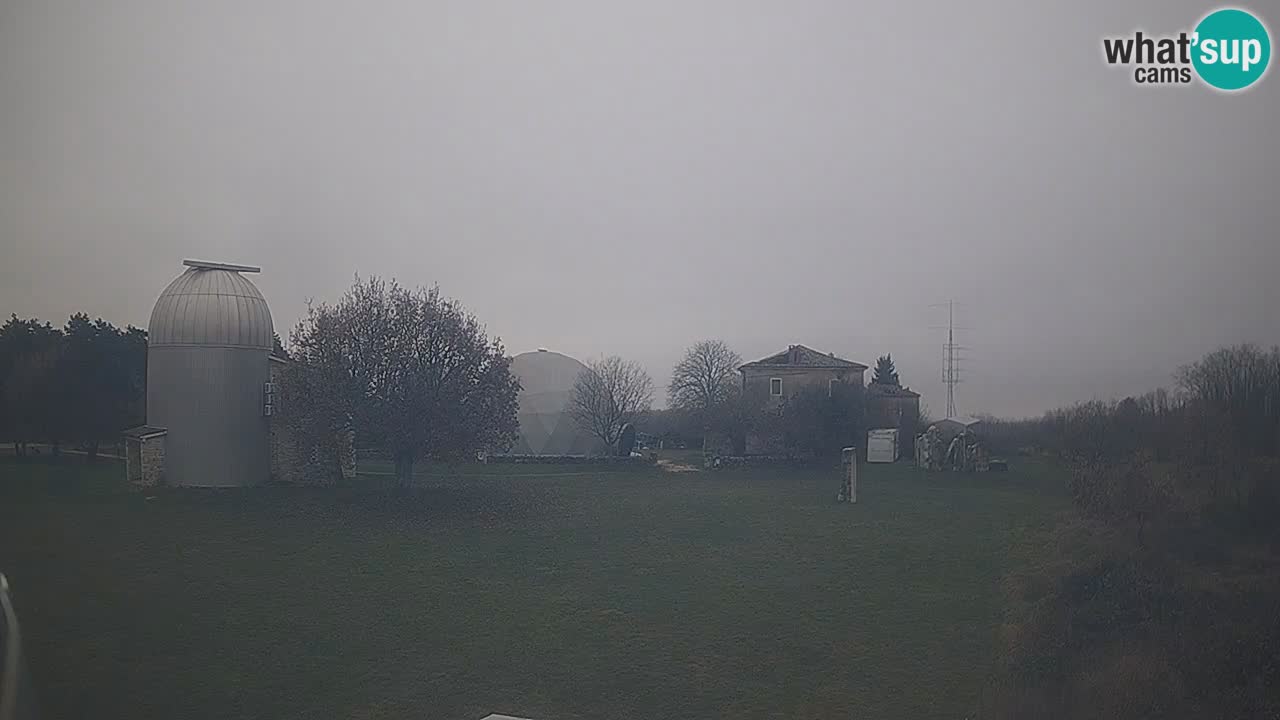 Cámara web en vivo del Observatorio de Višnjan: explora el cielo, los asteroides, cometas y meteoroides