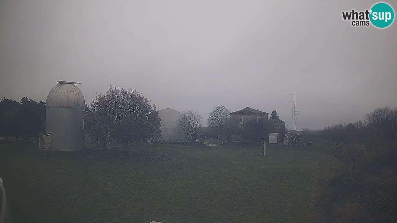 Cámara web en vivo del Observatorio de Višnjan: explora el cielo, los asteroides, cometas y meteoroides