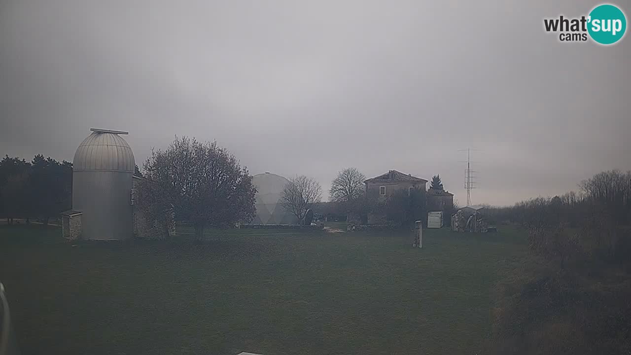 Observatorij Višnjan spletna kamera – Odkrivajte nebo, asteroide, komete in meteorite