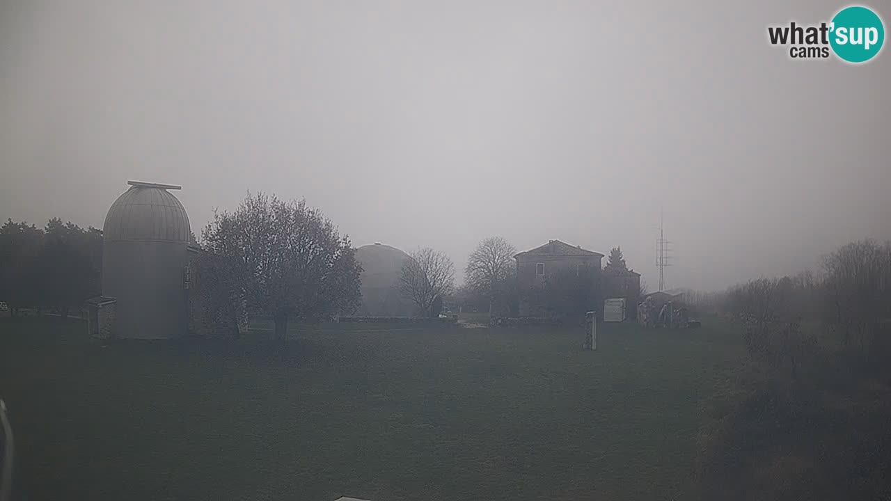 Višnjan-Observatorium Live Webcam – Explore the Sky, Asteroids, Comets, and Meteoroids