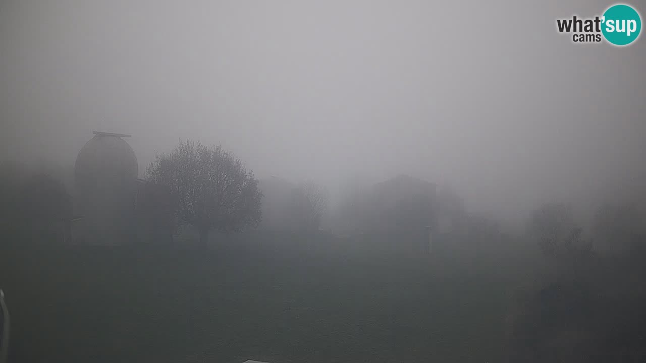 Webcam en direct de l’Observatoire de Višnjan – Explorez le ciel, les astéroïdes, les comètes et les météoroïdes