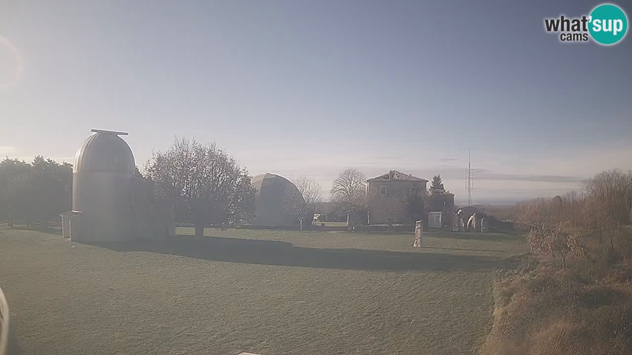 Cámara web en vivo del Observatorio de Višnjan: explora el cielo, los asteroides, cometas y meteoroides