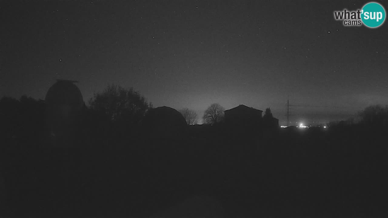 Observatorij Višnjan spletna kamera – Odkrivajte nebo, asteroide, komete in meteorite