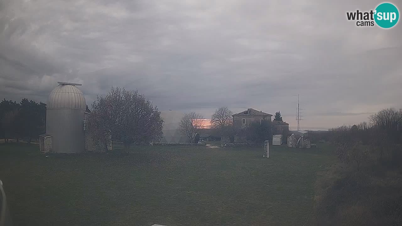 Višnjan Opservatorij uživo preko web kamere – Istražite nebo, asteroide, komete i meteorite