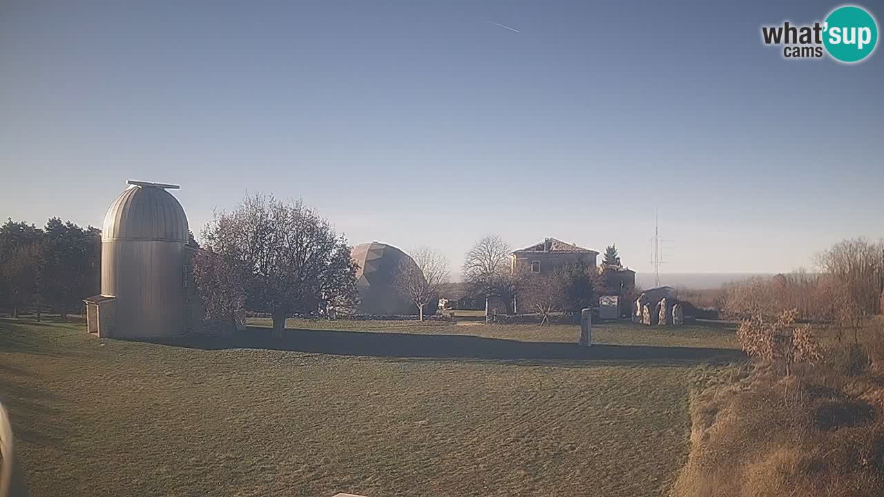 Višnjan Observatory Live Webcam – Explore the Sky, Asteroids, Comets, and Meteoroids