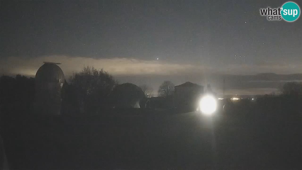 Webcam en direct de l’Observatoire de Višnjan – Explorez le ciel, les astéroïdes, les comètes et les météoroïdes