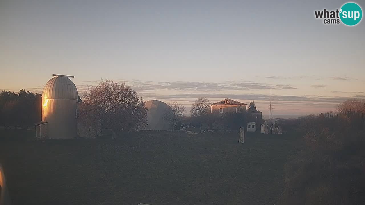 Višnjan Observatory Live Webcam – Explore the Sky, Asteroids, Comets, and Meteoroids