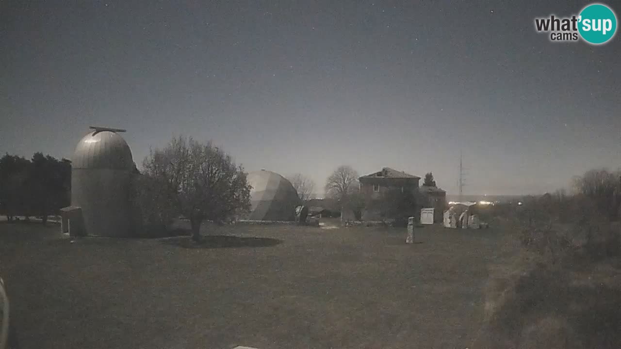 Višnjan Observatory Live Webcam – Explore the Sky, Asteroids, Comets, and Meteoroids