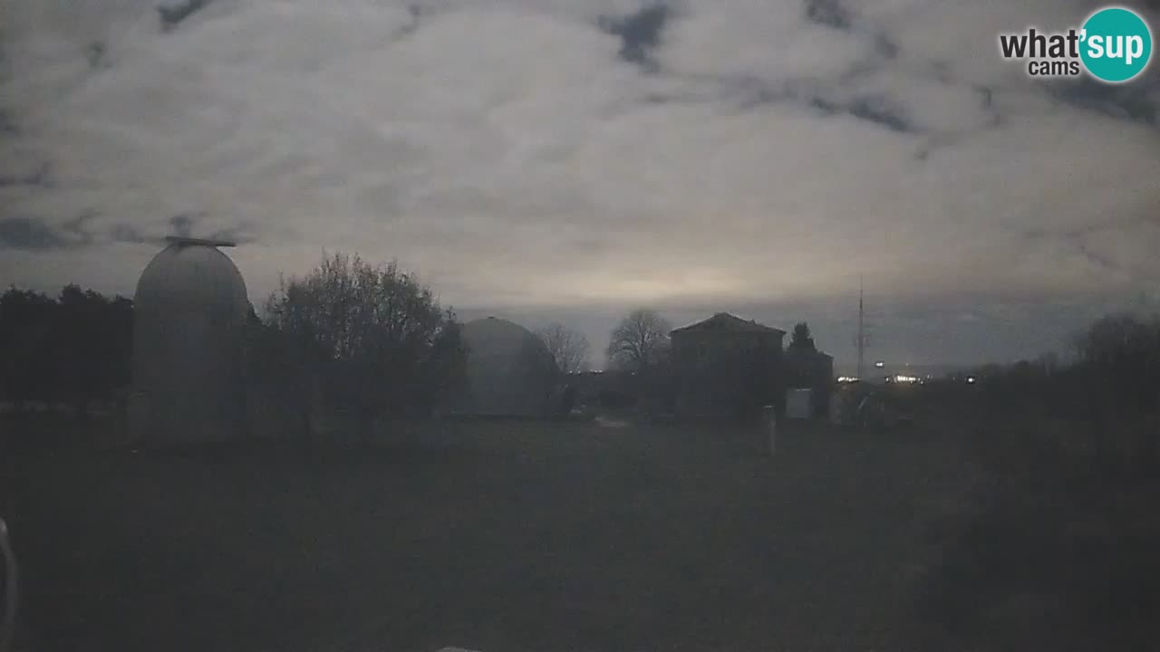 Višnjan-Observatorium Live Webcam – Explore the Sky, Asteroids, Comets, and Meteoroids