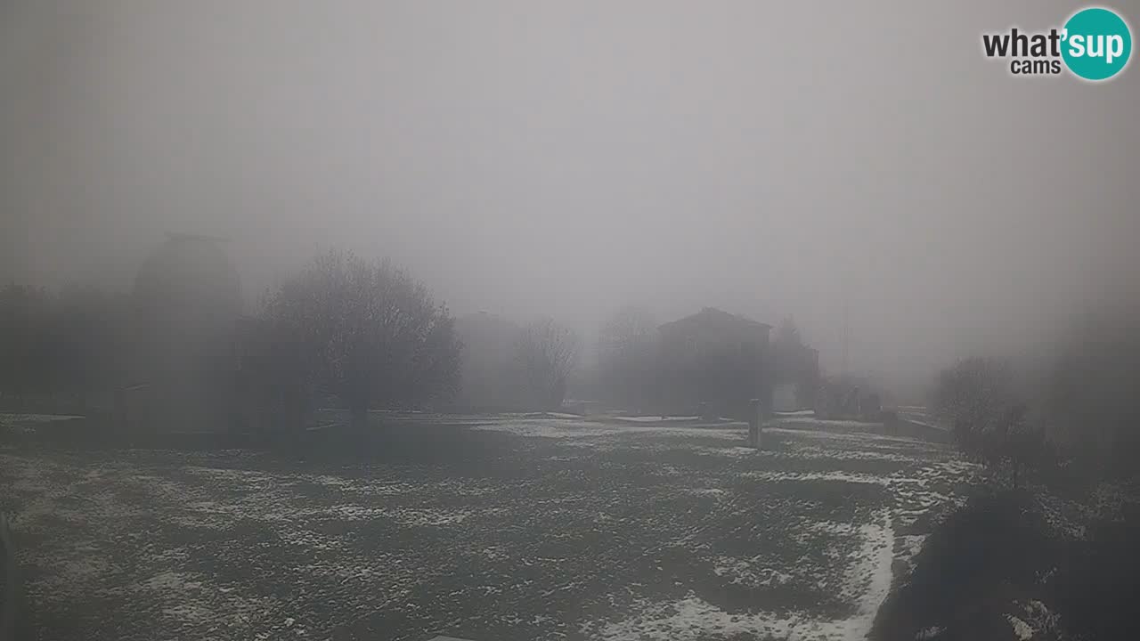 Webcam en direct de l’Observatoire de Višnjan – Explorez le ciel, les astéroïdes, les comètes et les météoroïdes