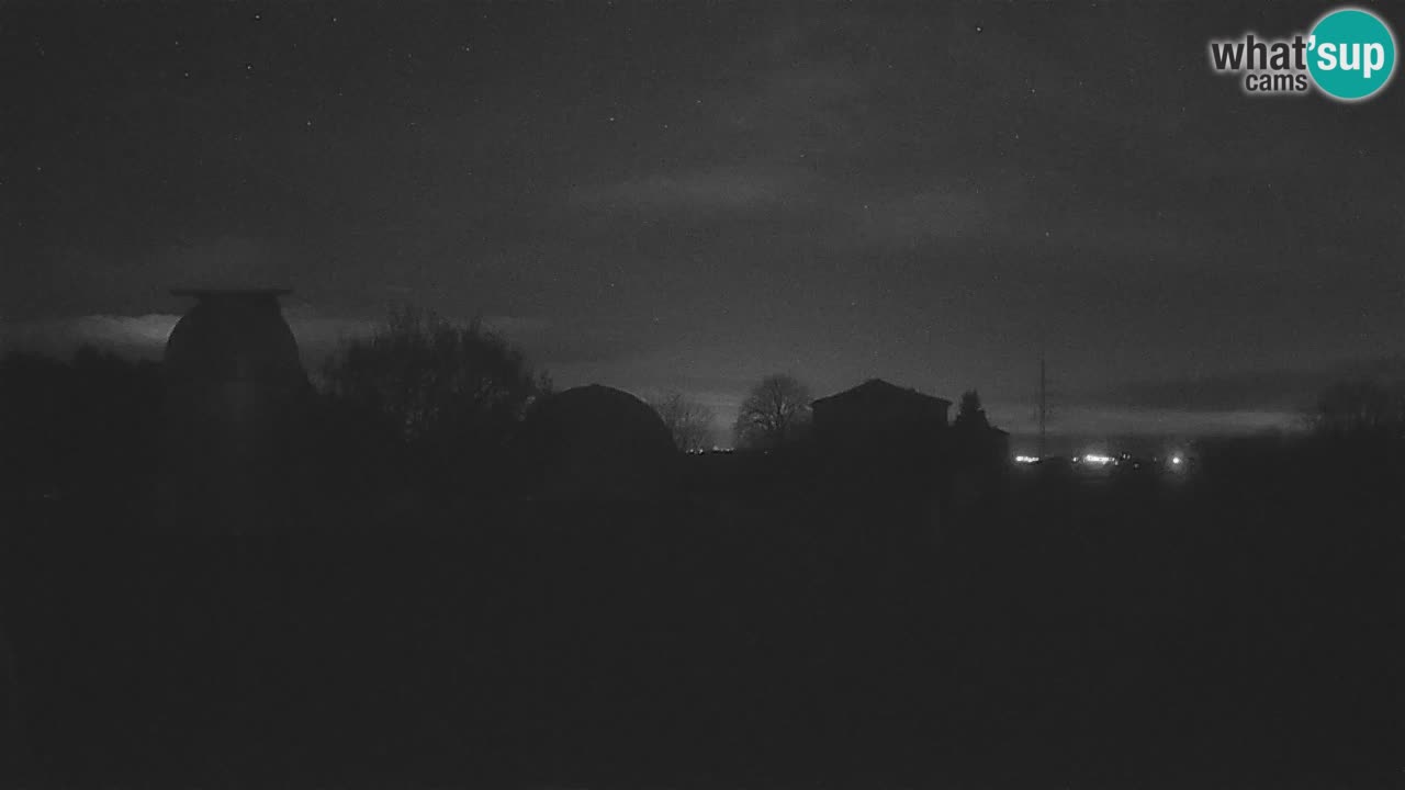 Observatorij Višnjan spletna kamera – Odkrivajte nebo, asteroide, komete in meteorite