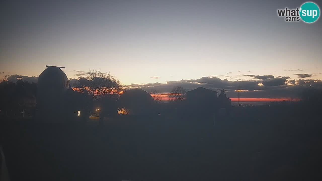 Observatorij Višnjan spletna kamera – Odkrivajte nebo, asteroide, komete in meteorite