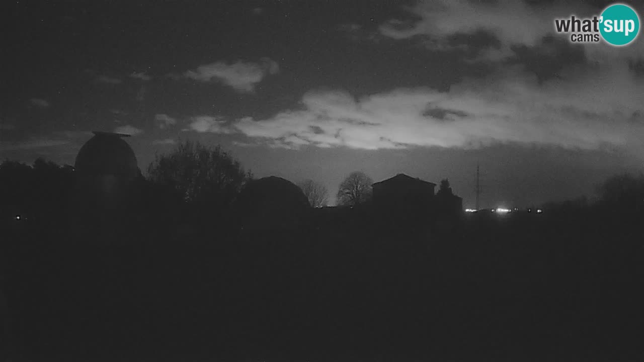 Višnjan-Observatorium Live Webcam – Explore the Sky, Asteroids, Comets, and Meteoroids