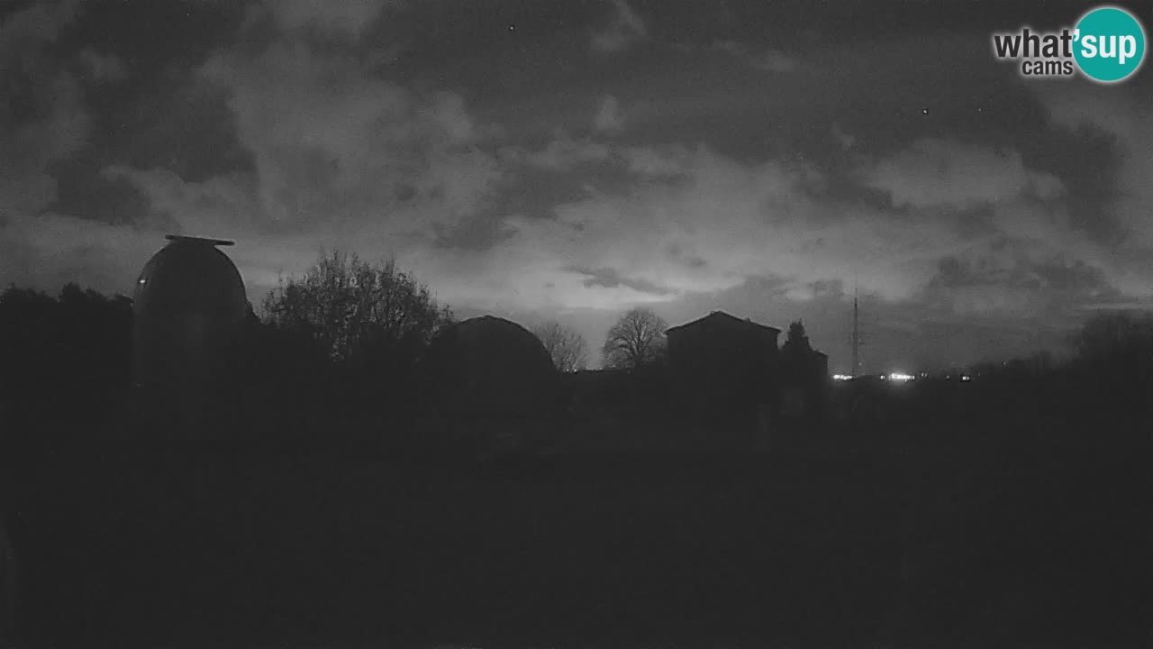 Višnjan Observatory Live Webcam – Explore the Sky, Asteroids, Comets, and Meteoroids