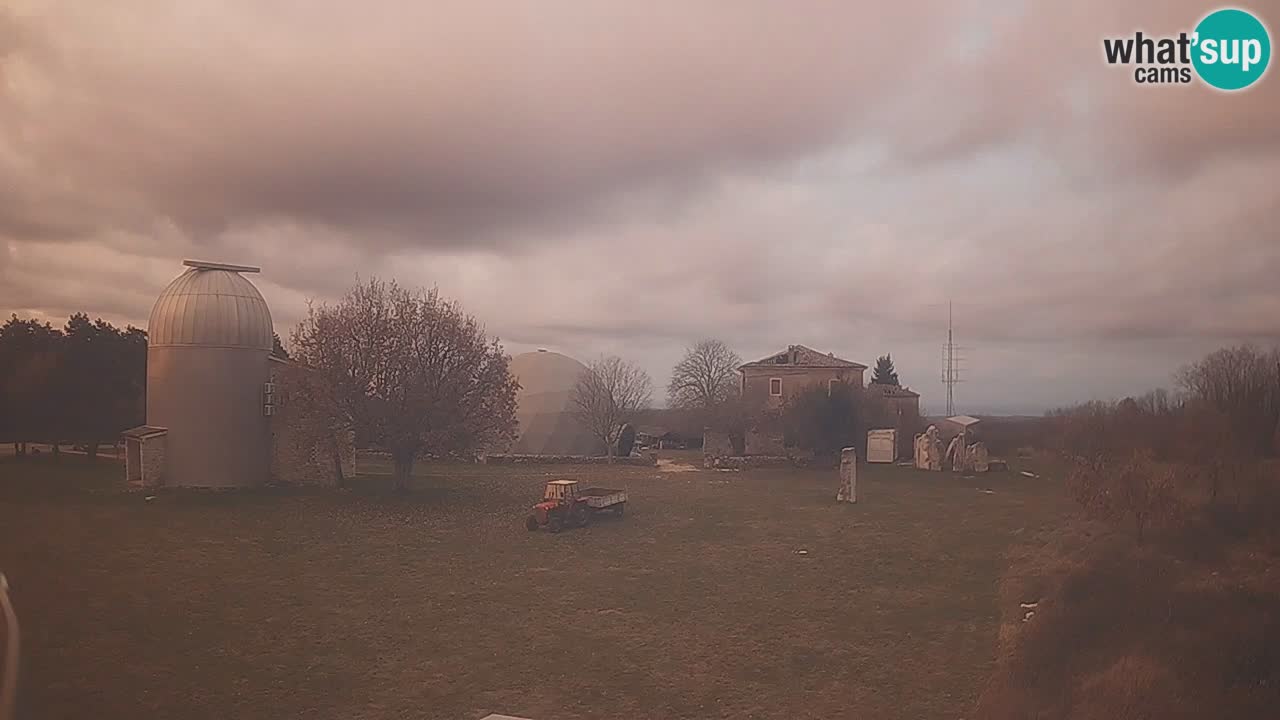 Observatorij Višnjan spletna kamera – Odkrivajte nebo, asteroide, komete in meteorite