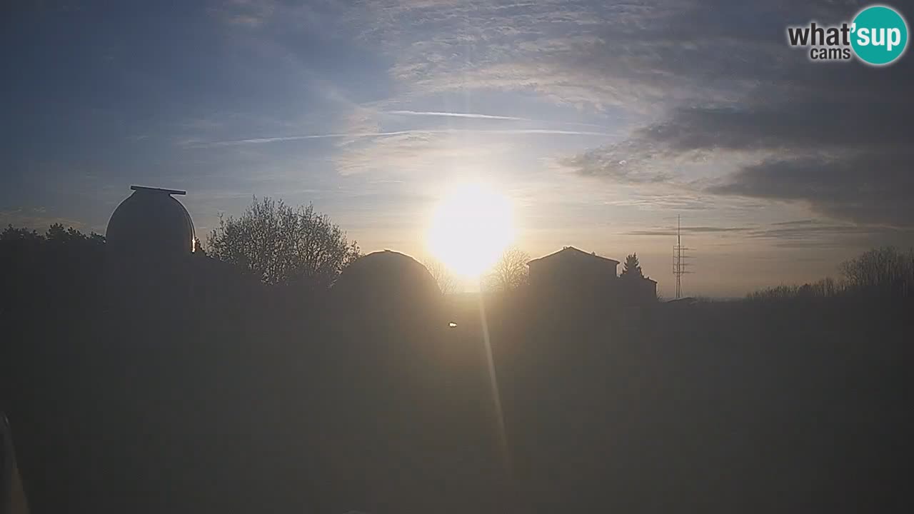 Cámara web en vivo del Observatorio de Višnjan: explora el cielo, los asteroides, cometas y meteoroides
