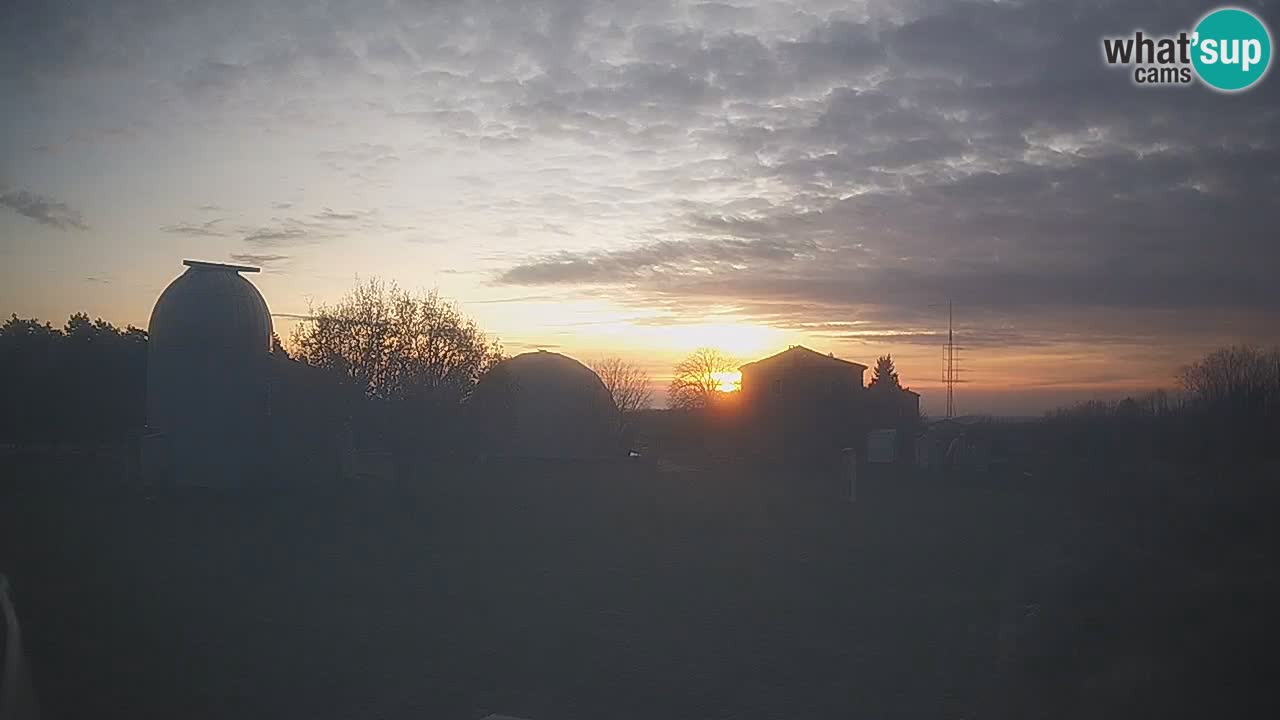 Višnjan Observatory Live Webcam – Explore the Sky, Asteroids, Comets, and Meteoroids
