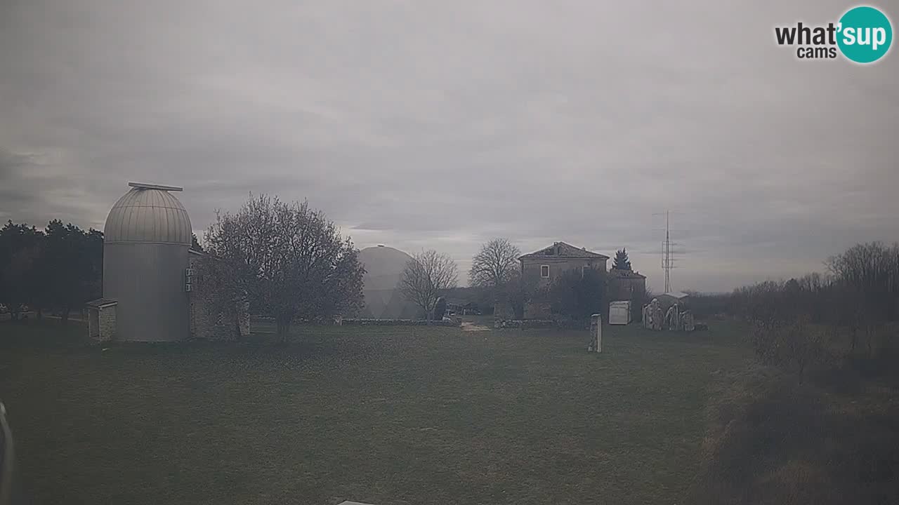 Višnjan Observatory Live Webcam – Explore the Sky, Asteroids, Comets, and Meteoroids