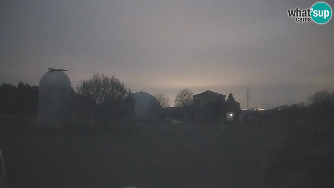 Webcam en direct de l’Observatoire de Višnjan – Explorez le ciel, les astéroïdes, les comètes et les météoroïdes