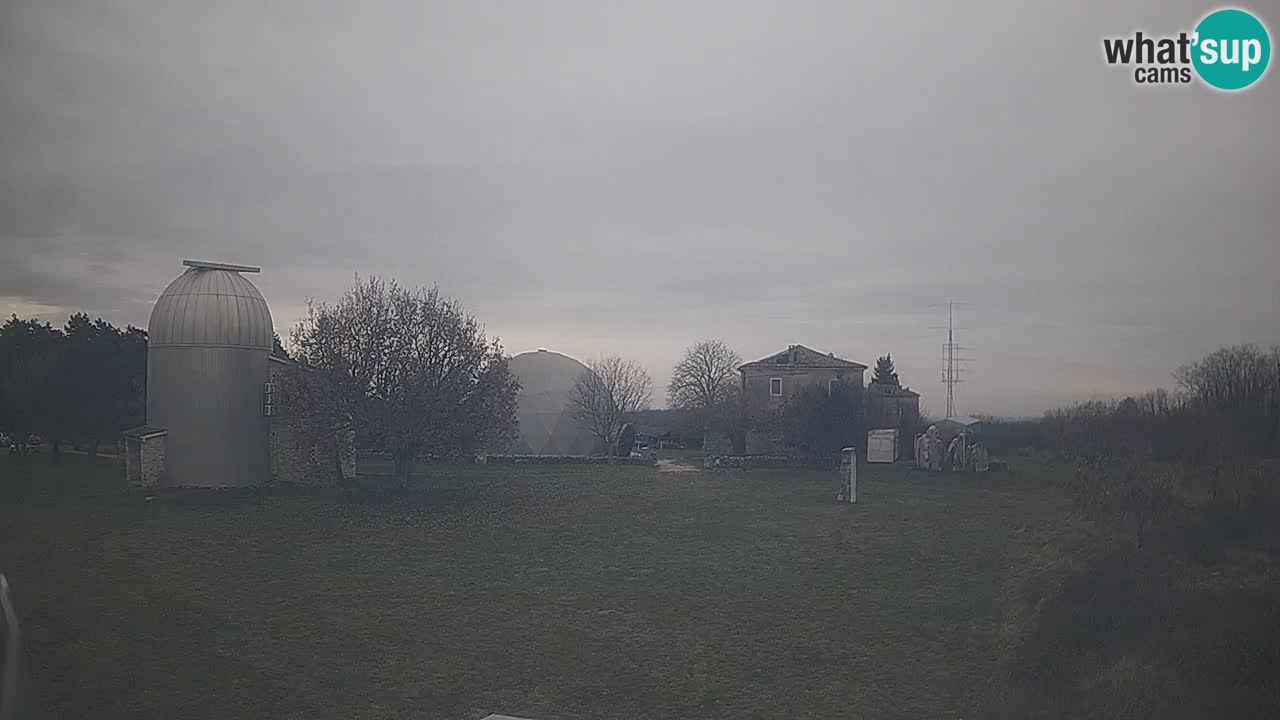 Višnjan Observatory Live Webcam – Explore the Sky, Asteroids, Comets, and Meteoroids