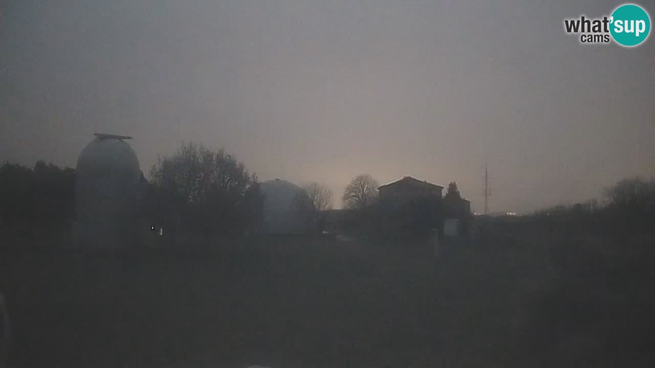 Višnjan-Observatorium Live Webcam – Explore the Sky, Asteroids, Comets, and Meteoroids