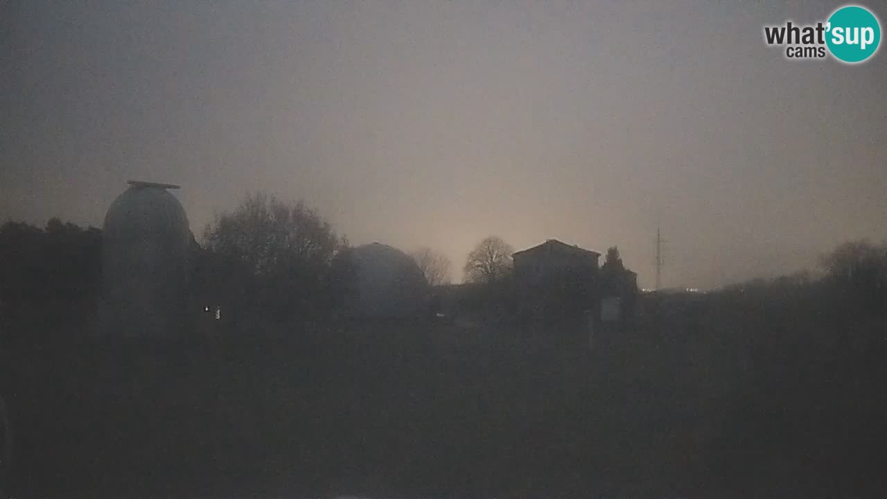 Webcam en direct de l’Observatoire de Višnjan – Explorez le ciel, les astéroïdes, les comètes et les météoroïdes