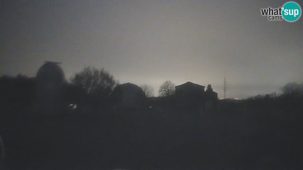 Cámara web en vivo del Observatorio de Višnjan: explora el cielo, los asteroides, cometas y meteoroides