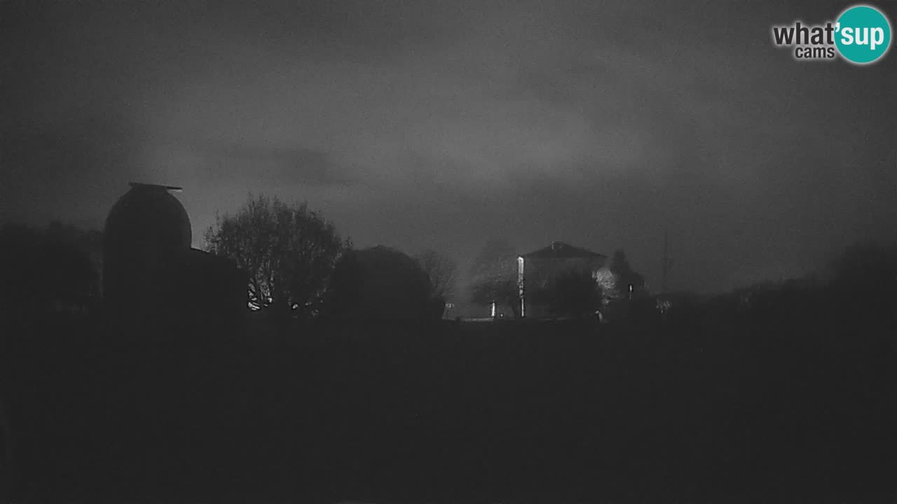 Observatorij Višnjan spletna kamera – Odkrivajte nebo, asteroide, komete in meteorite