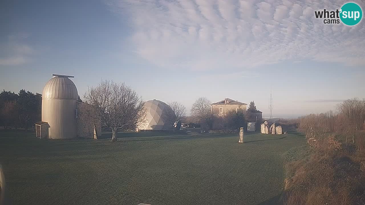 Višnjan Observatory Live Webcam – Explore the Sky, Asteroids, Comets, and Meteoroids