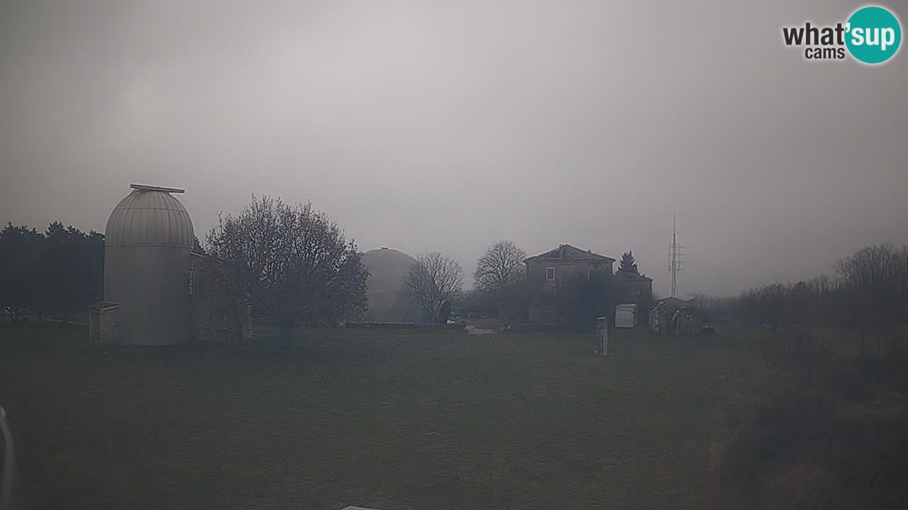 Višnjan-Observatorium Live Webcam – Explore the Sky, Asteroids, Comets, and Meteoroids