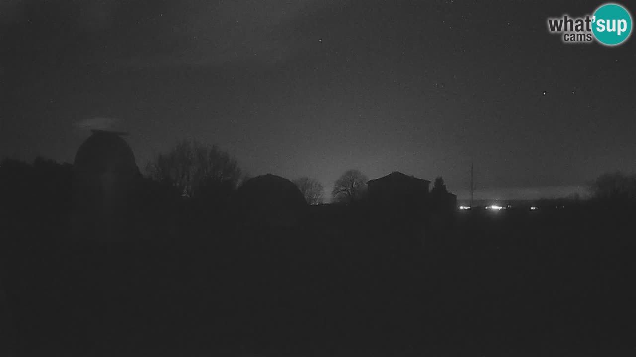 Višnjan Observatory Live Webcam – Explore the Sky, Asteroids, Comets, and Meteoroids