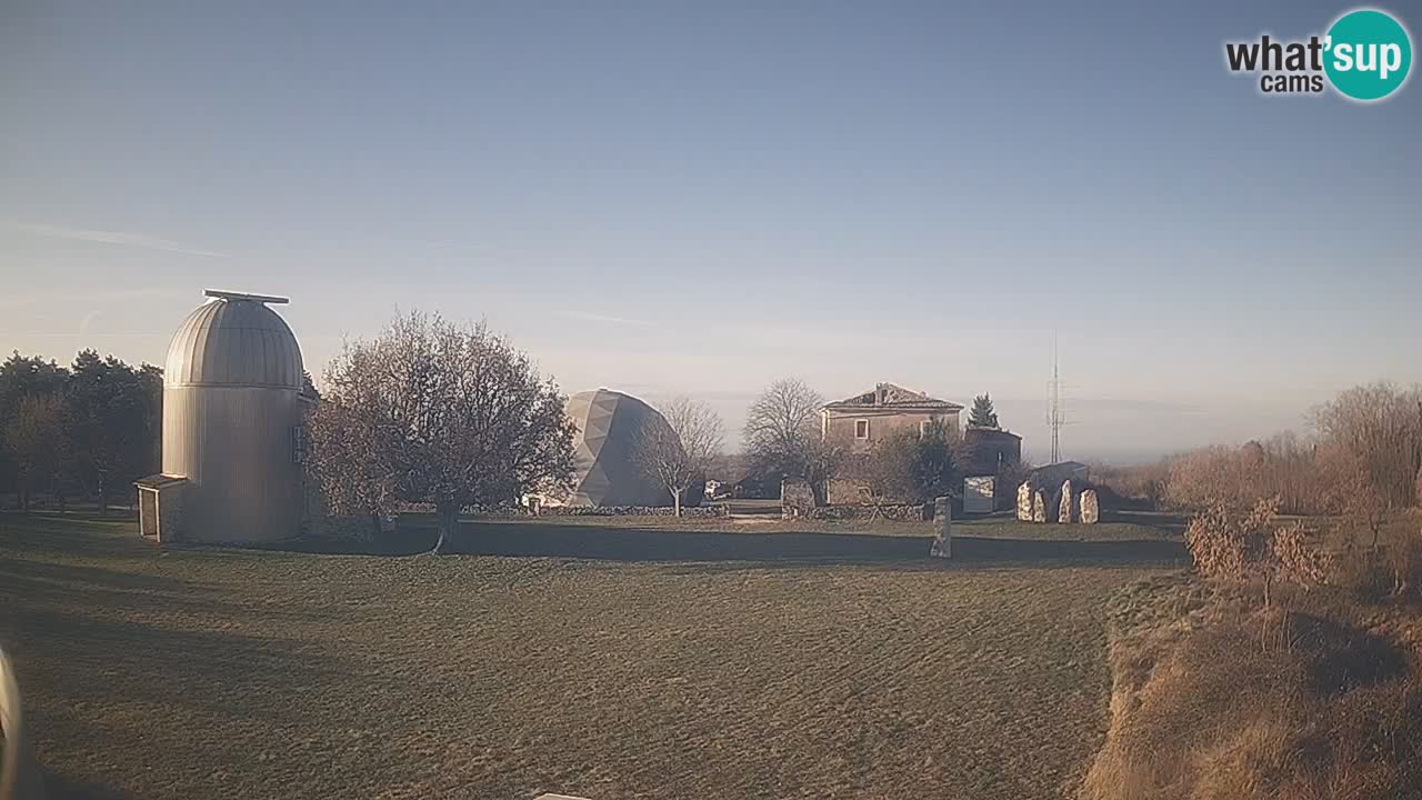 Višnjan Observatory Live Webcam – Explore the Sky, Asteroids, Comets, and Meteoroids