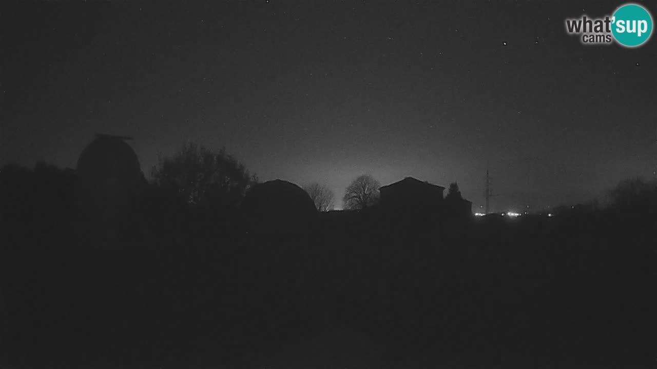 Višnjan Observatory Live Webcam – Explore the Sky, Asteroids, Comets, and Meteoroids