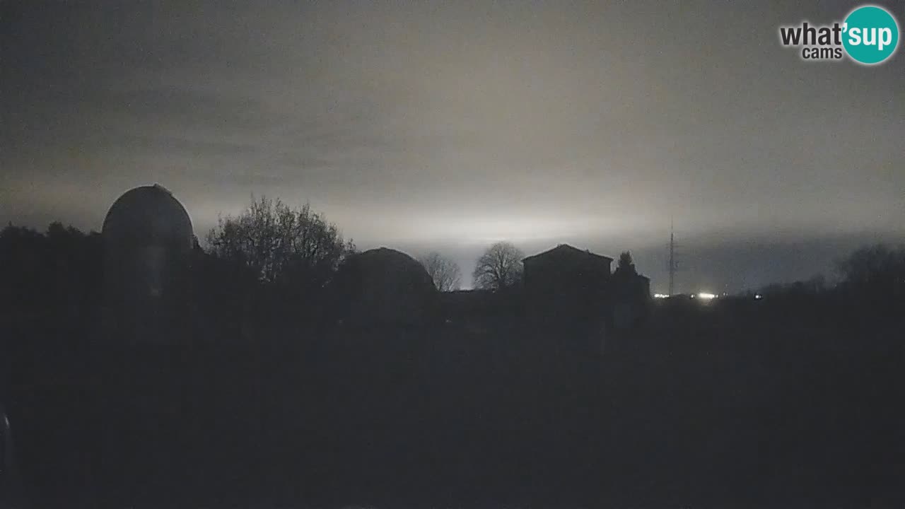 Observatorij Višnjan spletna kamera – Odkrivajte nebo, asteroide, komete in meteorite