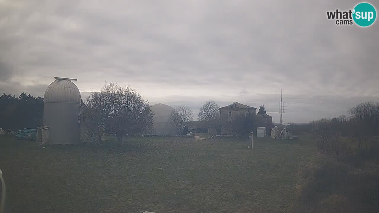 Cámara web en vivo del Observatorio de Višnjan: explora el cielo, los asteroides, cometas y meteoroides