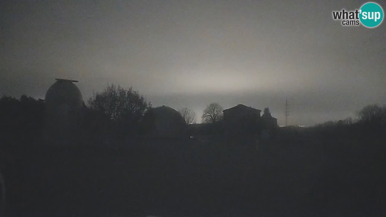 Webcam en direct de l’Observatoire de Višnjan – Explorez le ciel, les astéroïdes, les comètes et les météoroïdes