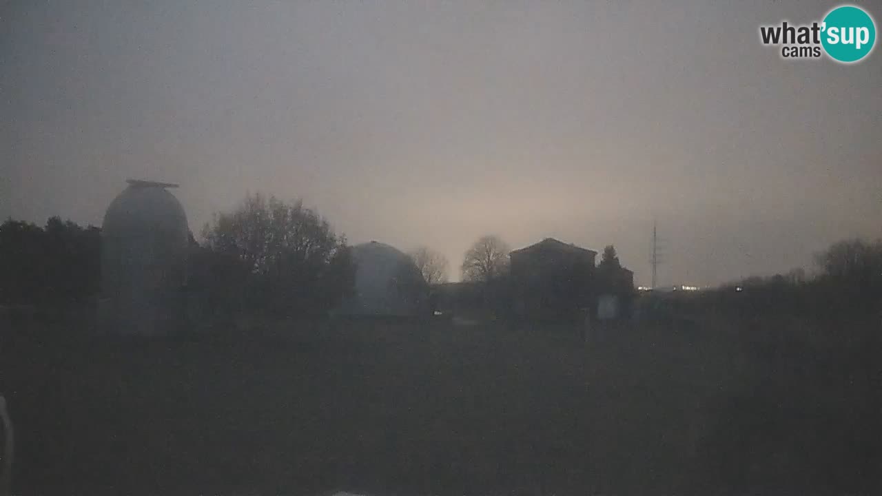 Observatorij Višnjan spletna kamera – Odkrivajte nebo, asteroide, komete in meteorite