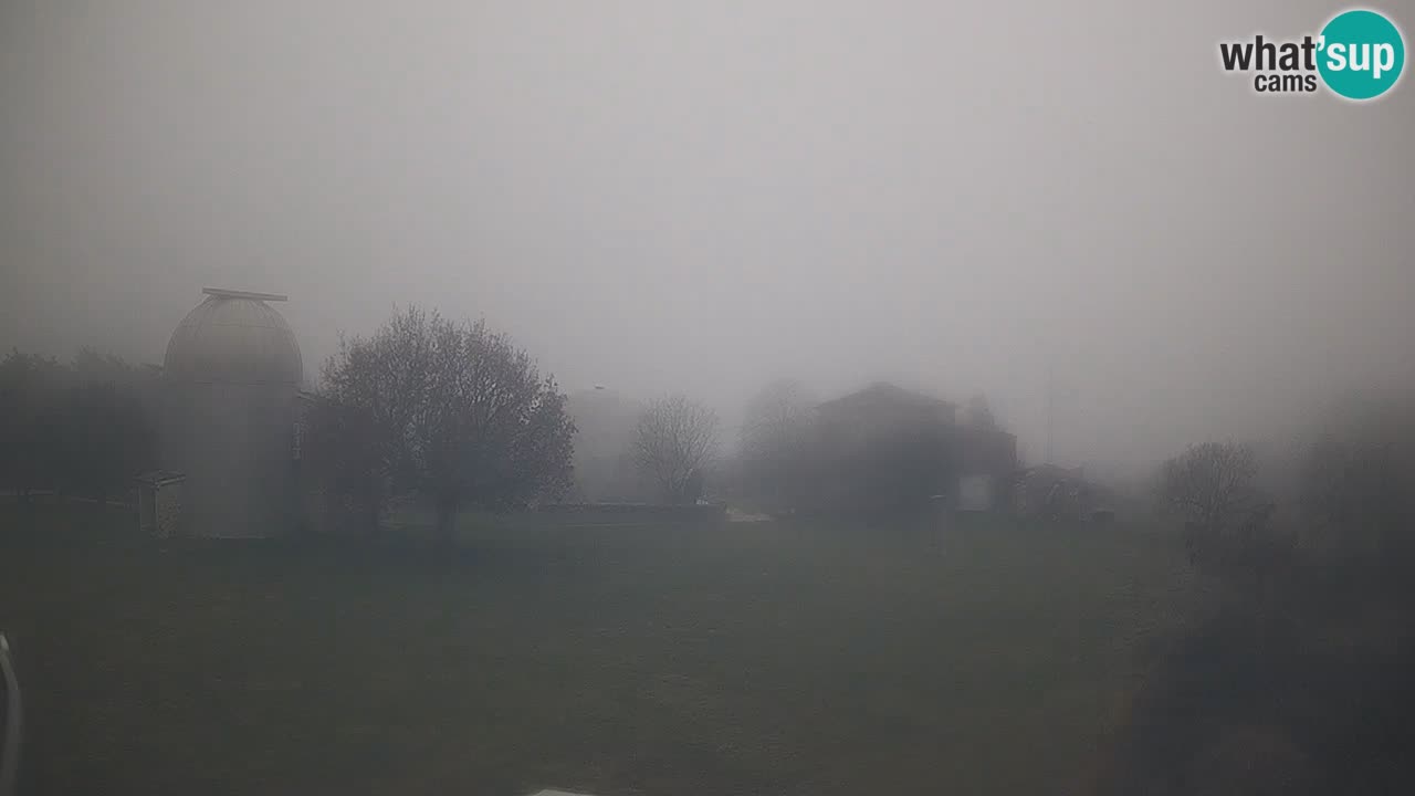 Višnjan-Observatorium Live Webcam – Explore the Sky, Asteroids, Comets, and Meteoroids