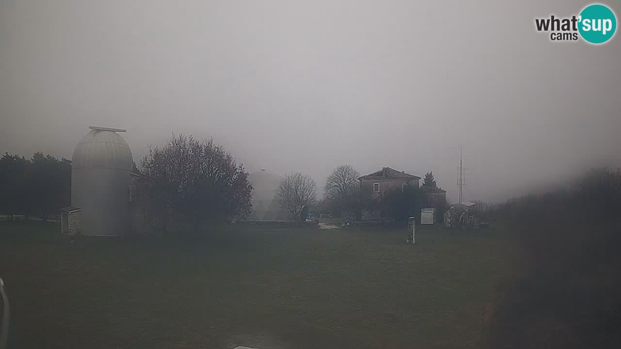 Cámara web en vivo del Observatorio de Višnjan: explora el cielo, los asteroides, cometas y meteoroides