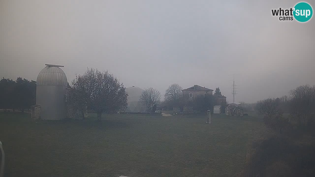 Višnjan Observatory Live Webcam – Explore the Sky, Asteroids, Comets, and Meteoroids