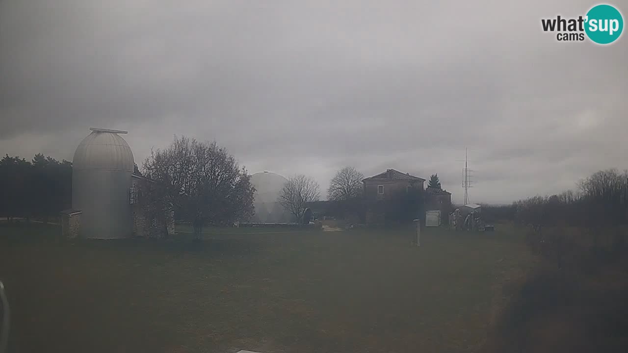 Cámara web en vivo del Observatorio de Višnjan: explora el cielo, los asteroides, cometas y meteoroides