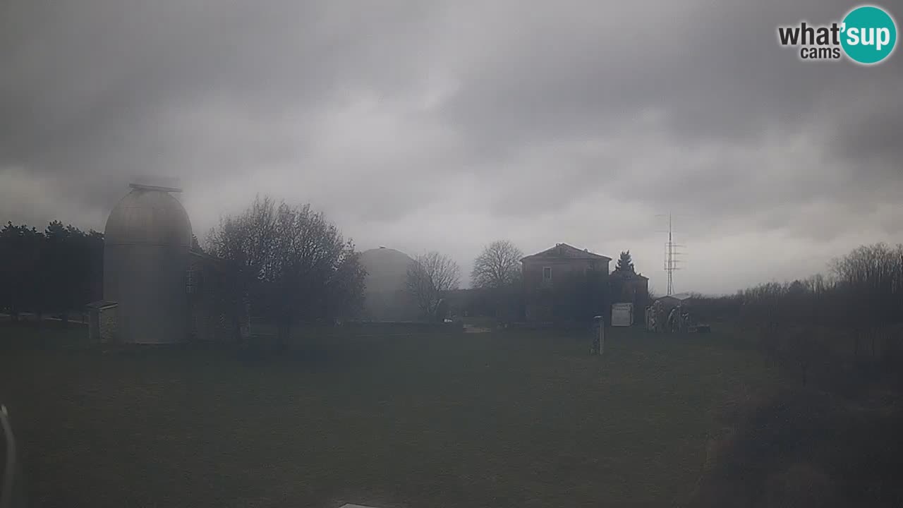 Višnjan-Observatorium Live Webcam – Explore the Sky, Asteroids, Comets, and Meteoroids