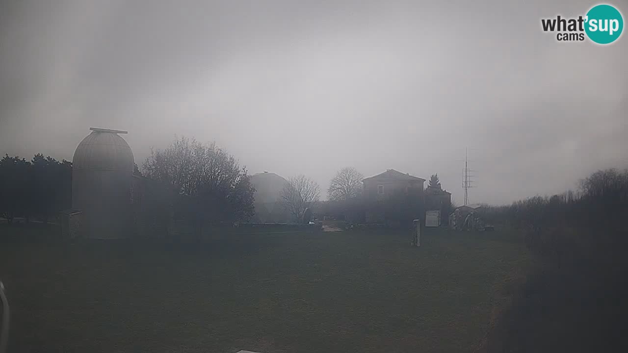 Višnjan-Observatorium Live Webcam – Explore the Sky, Asteroids, Comets, and Meteoroids