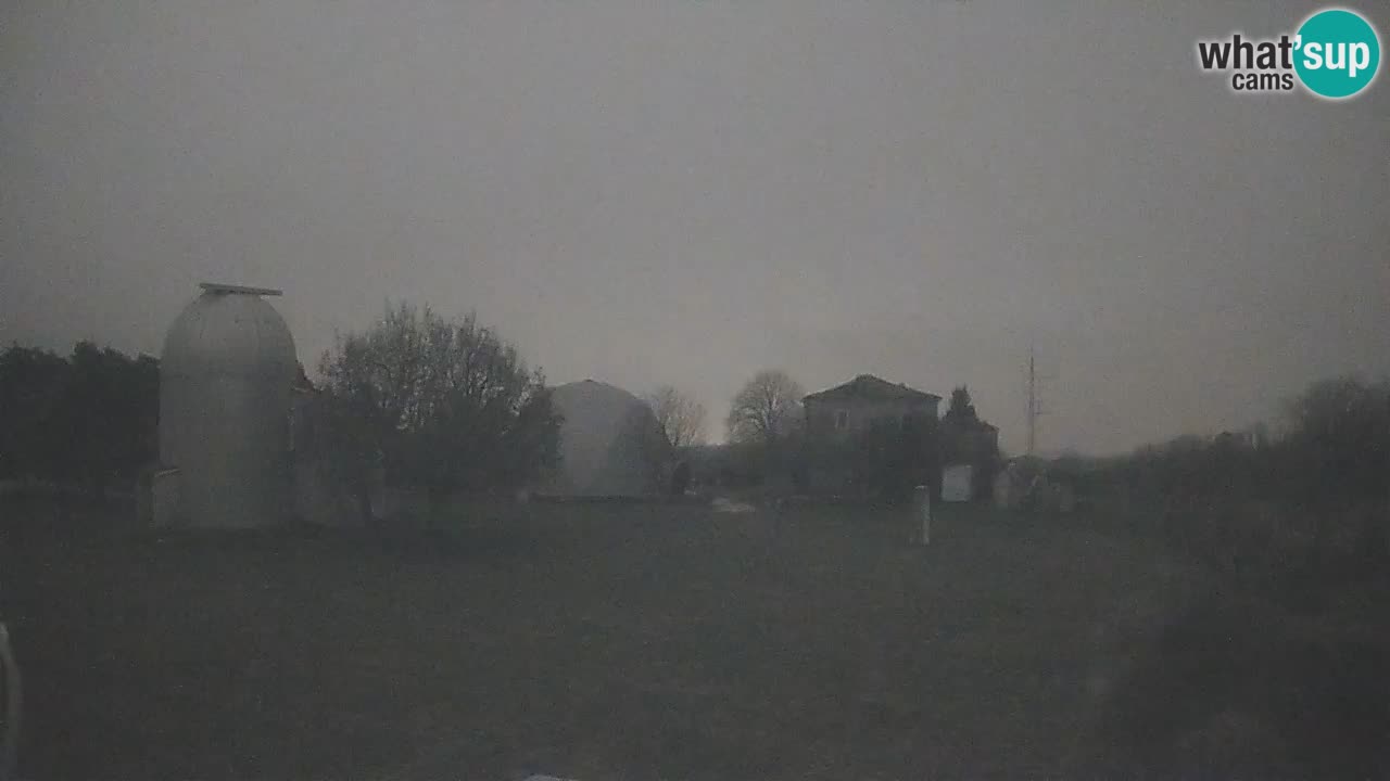 Višnjan-Observatorium Live Webcam – Explore the Sky, Asteroids, Comets, and Meteoroids