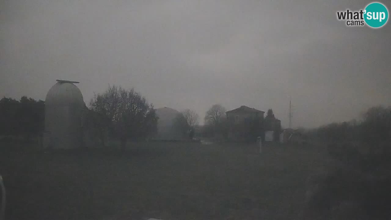 Višnjan-Observatorium Live Webcam – Explore the Sky, Asteroids, Comets, and Meteoroids