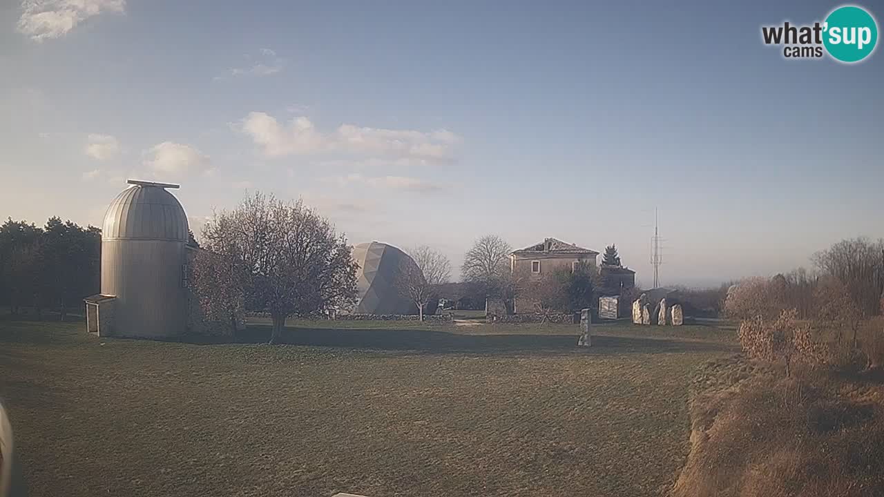 Observatorij Višnjan spletna kamera – Odkrivajte nebo, asteroide, komete in meteorite